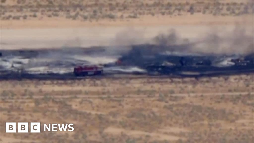 US Air Force B-52 bomber plane crashes after take off in California - BBC image