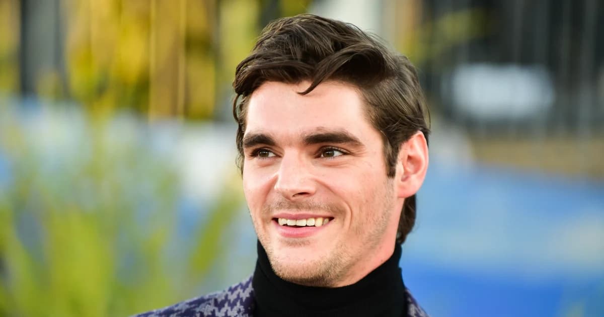 RJ Mitte, actor best known for playing Walter White Jr. on ‘Breaking Bad,’ dies at 34 - NBC News image